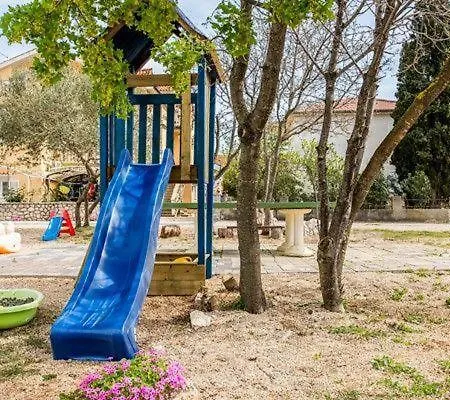 Pension-tina-app-4 *